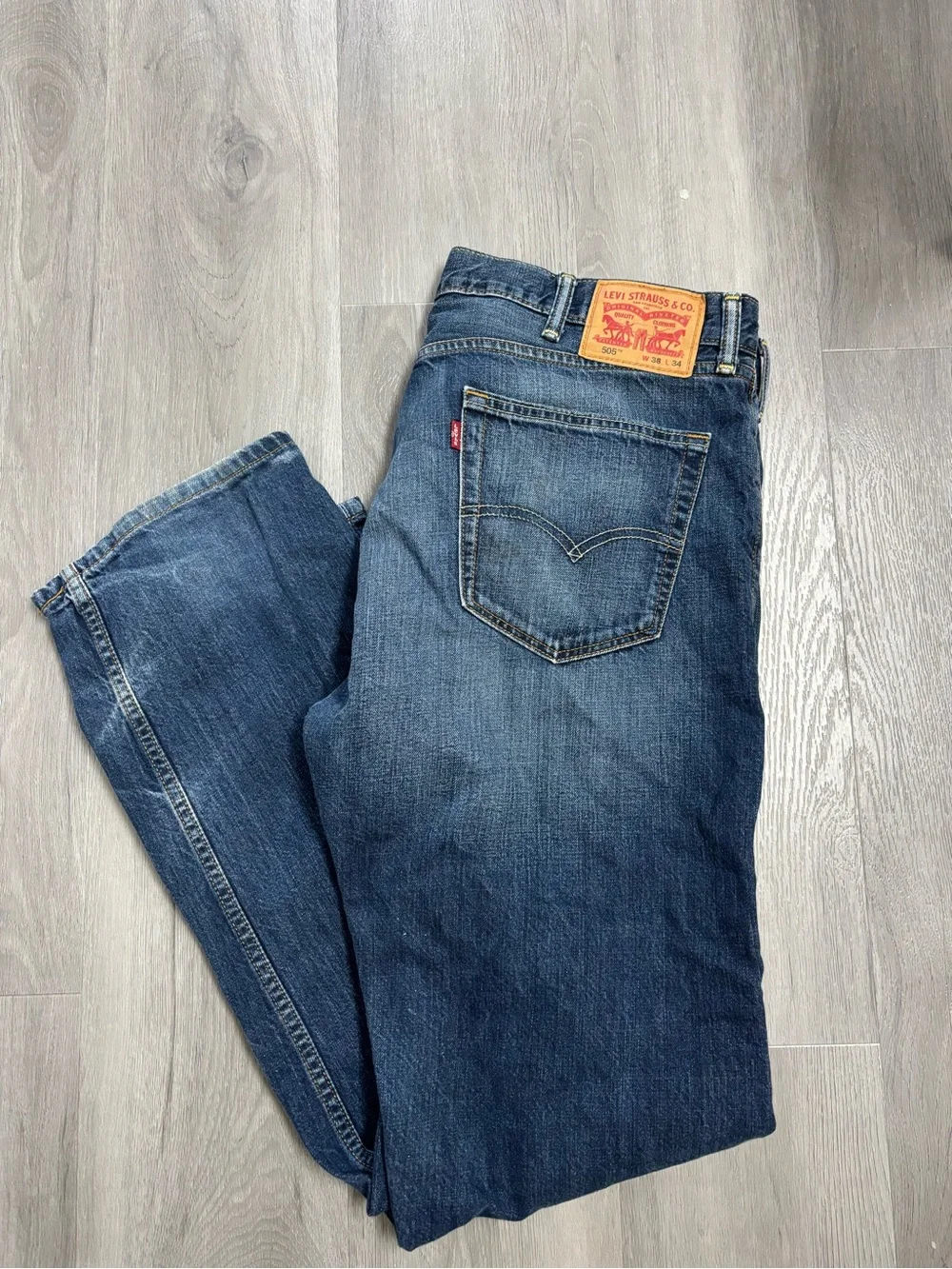Levi's 505 Men's Dark Blue Straight-Leg Jeans